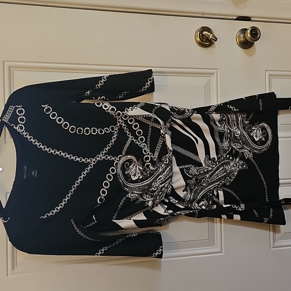 White House Black Market black and white dress size xxs